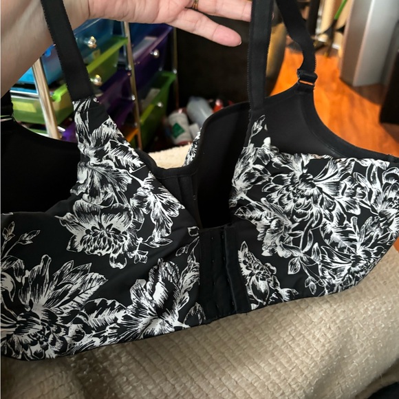 Torrid Curve Black/White Floral Full Support Fosm Cups Underwire Bra Size 44D. - Picture 3 of 6